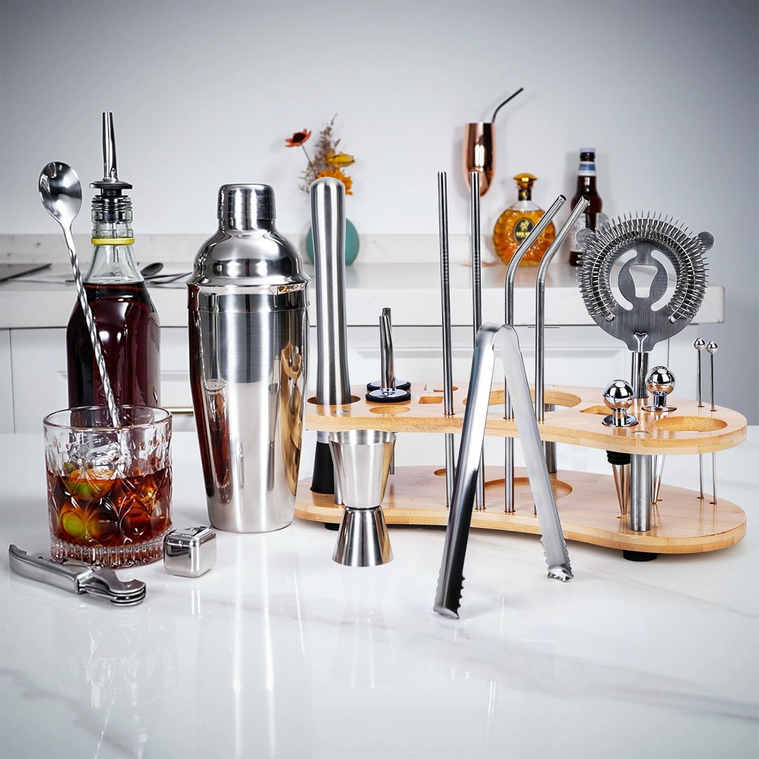Cocktail Shaker Set,19-Piece Bartender Kit with Stand,Bar Tool Set:Martini Shaker,Jigger,Ice Strainer,Corkscrew,Mixer Spoon,Muddler, Liquor Pourers,For Drink Mixing,Bar,Home,Party (Silver)